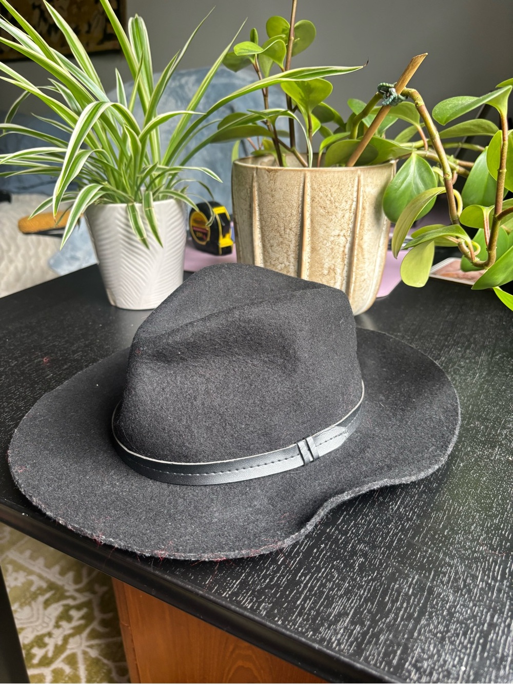 100% Wool Felt Wide Brim Hat